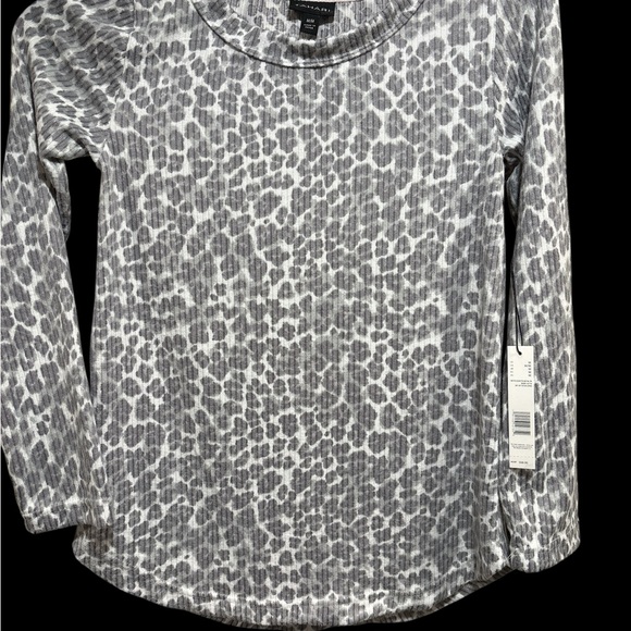 Tahari Gray Leopard Print Long Sleeve Top - Picture 1 of 1